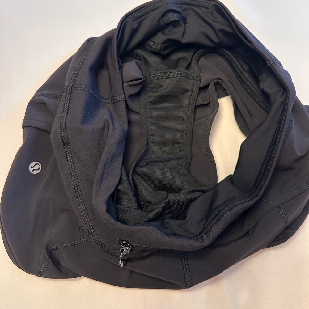 #3 Lululemon Black Speed Short 2.5”*LR Size 4 - Picture 5 of 10